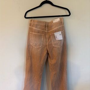 Women’s High-Rise Straight Jeans in Light Tan